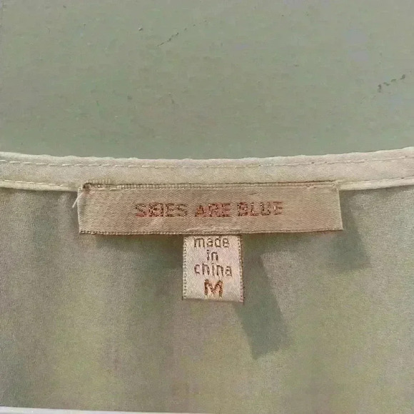 Skies Are Blue Womens Tank Size Medium - Picture 6 of 6